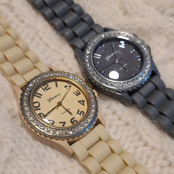 Ladies Fashion Watches - Picture 15 of 15